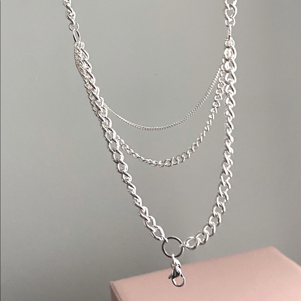 Origami Owl - long silver chain with clasp